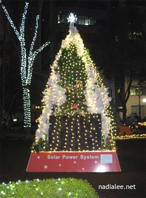 solar Christmas tree